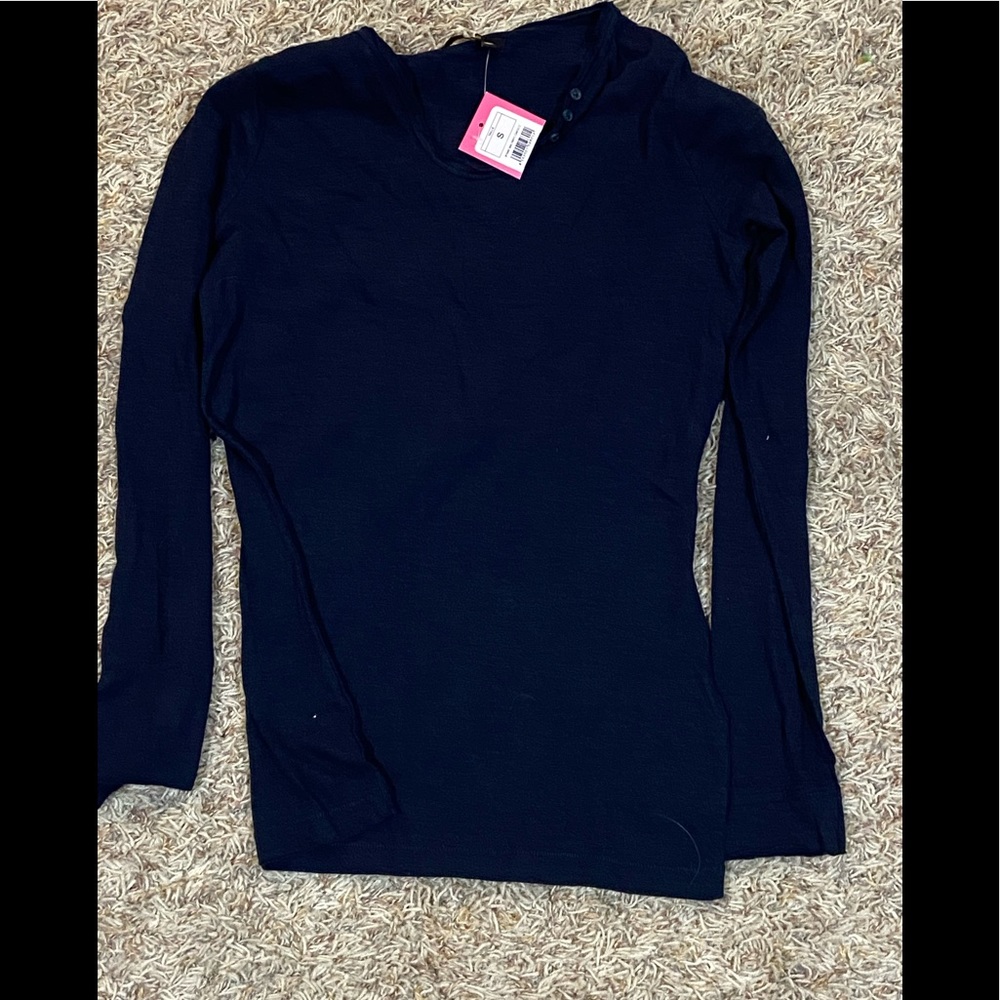 New with tags Bizzbee long sleeved shirt size small